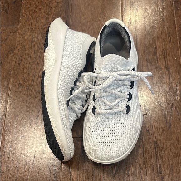 allbirds Shoes - Women’s Allbirds Gray Athletic Shoes- size 9